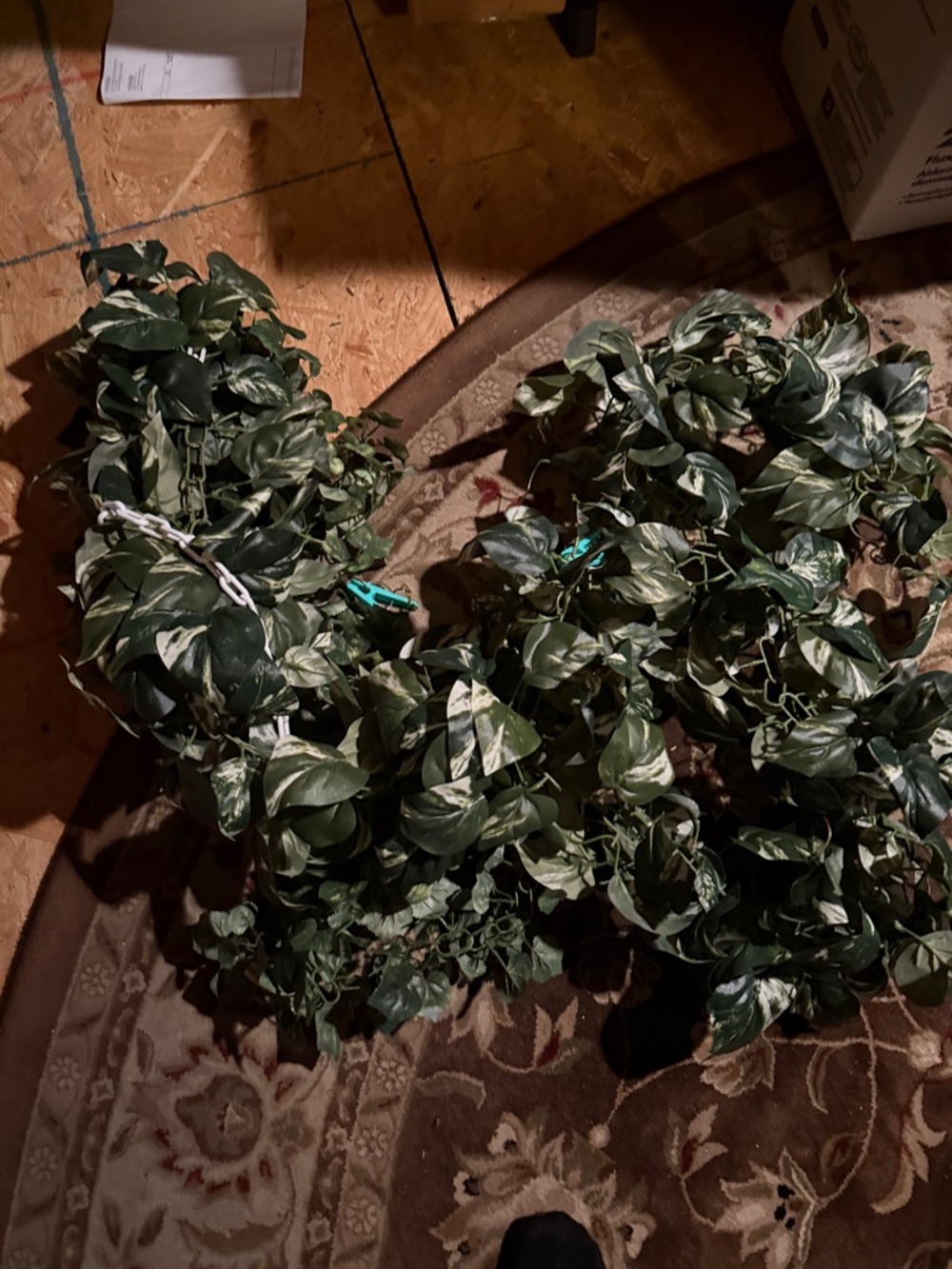 Artificial Variegated Green Leaf Garland - Home Holiday Decor